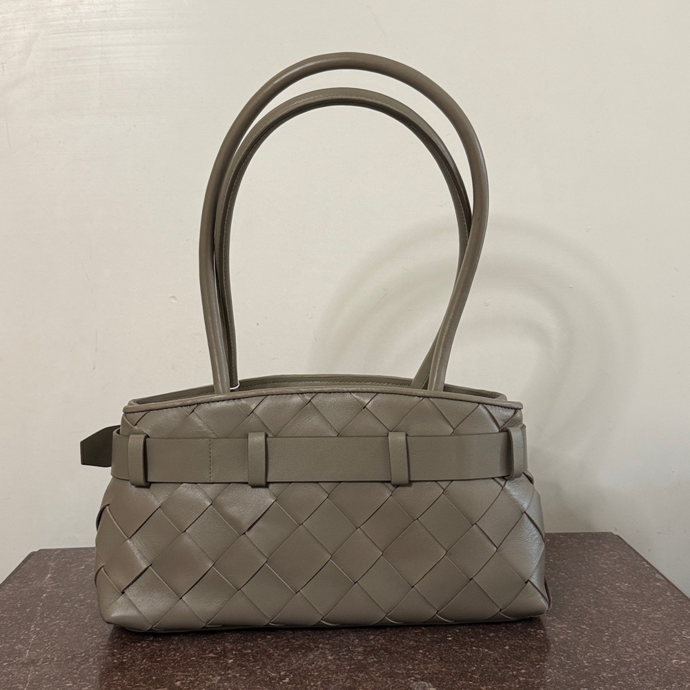 NWT! Sam Edelman Taupe Woven Leather Shoulder Bag - Picture 2 of 3